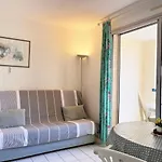 Apartment Familial Avec Piscine, Terrasse Et Parking Au Lavandou - 5 Couchages - Fr-1-251-487 Le Lavandou