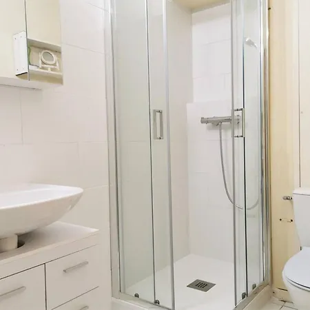 Апартаменти Familial Avec Piscine, Terrasse Et Parking Au Lavandou - 5 Couchages - Fr-1-251-487 Ле-Лаванду