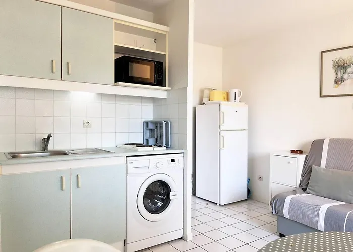 Familial Avec Piscine, Terrasse Et Parking Au Lavandou - 5 Couchages - Fr-1-251-487 Le Lavandou